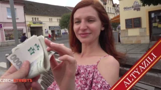 Evi Terk Eden Kız Geri Dönünce Araya Alıp Seks Yaparak Bağları Güçlendirdiler